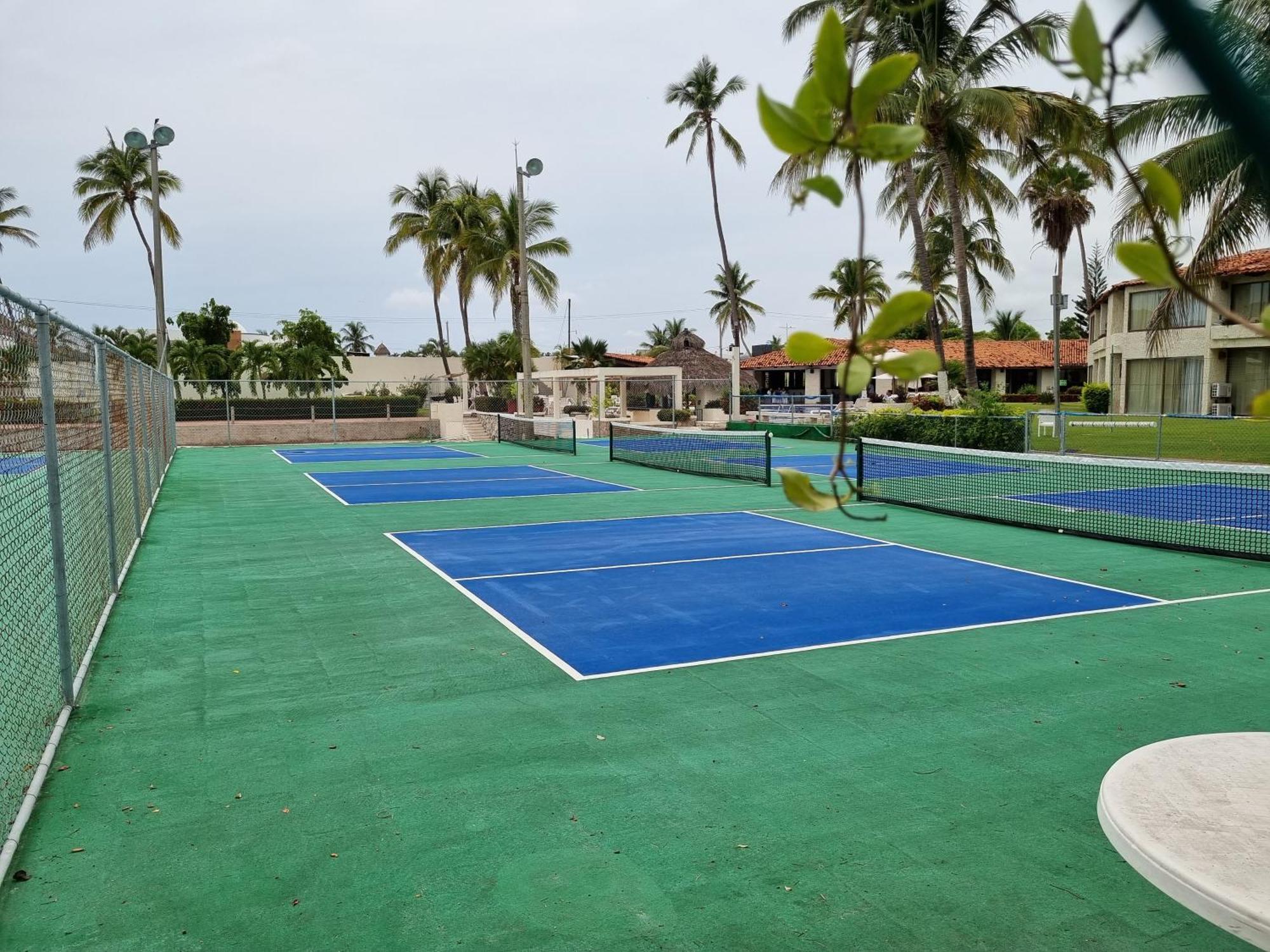 Vip Trailer Park And Bungalows. * Barra de Navidad